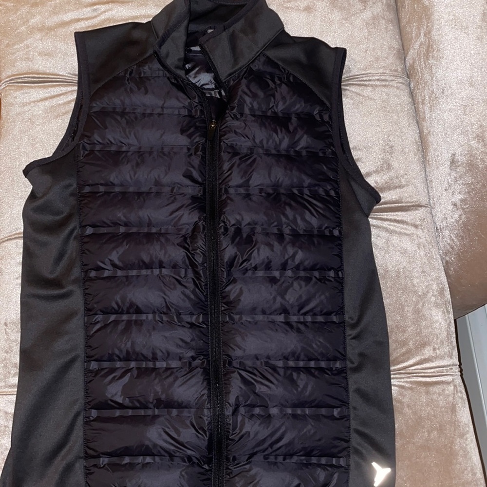 Black old navy zip up vest.